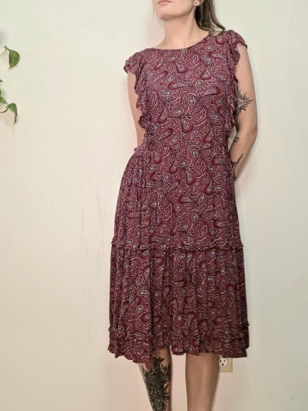 a.n.a Burgundy Boho Paisley Ruffle-sleeve Midi Dress Size M - Picture 2 of 7